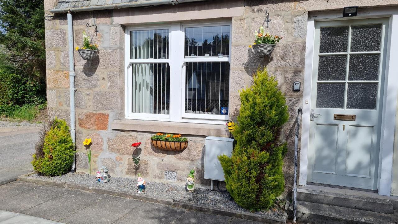 Deeside Holiday Cottages Dinnet Exterior photo